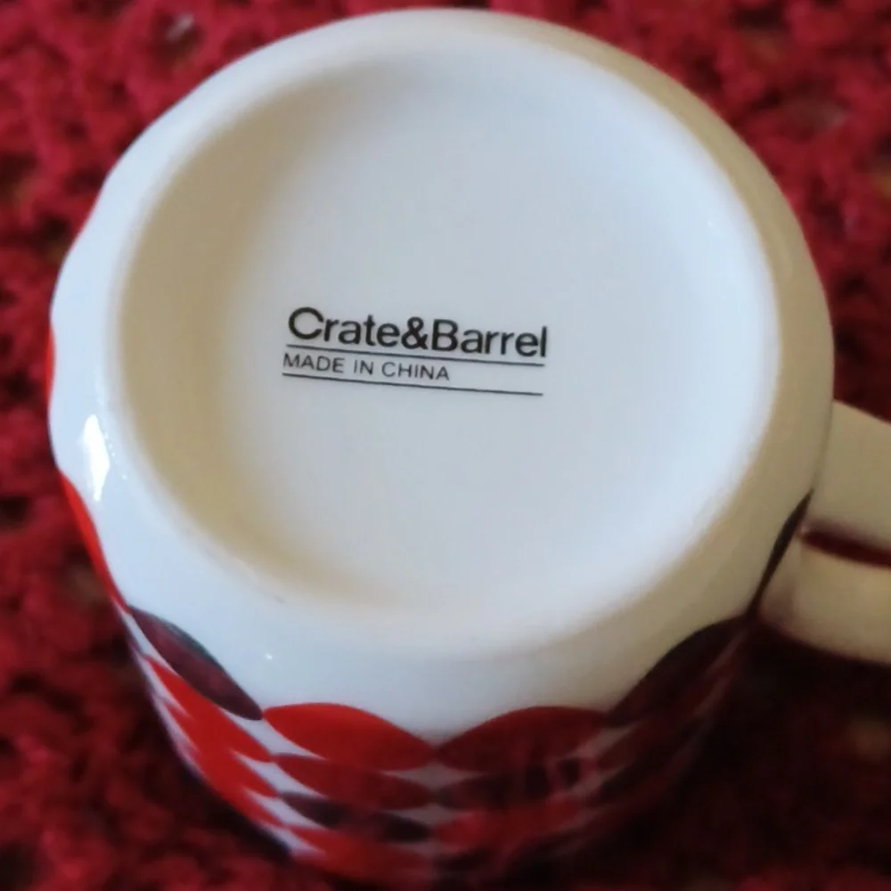 Crate&Barrel red/silver polka dot mug (100423B)